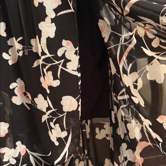 White House Black Market Flutter Sleeve Floral High Low Dress Size 2 - Picture 7 of 16